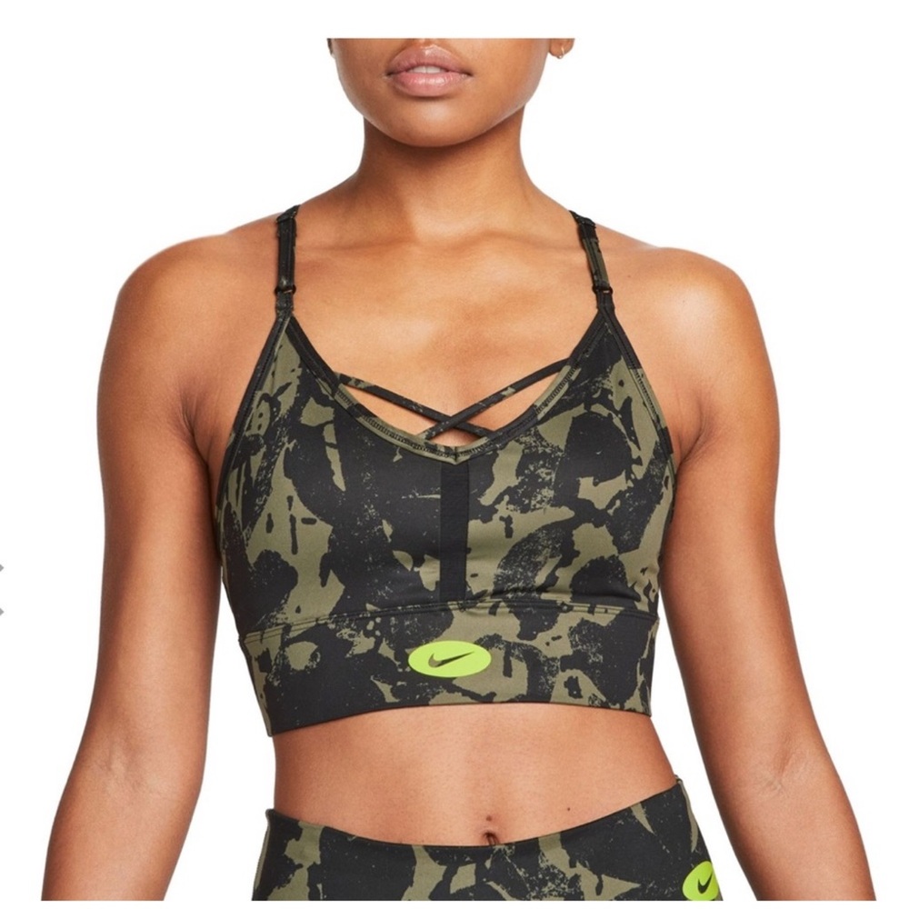 Nike Women's Black and Green‎ Sports Bra
